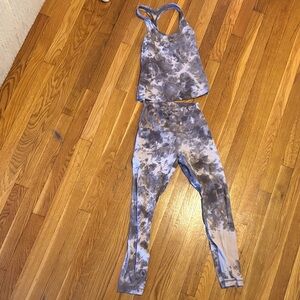 Lululemon Athletica Blue and Gray Tie-Dye Leggings